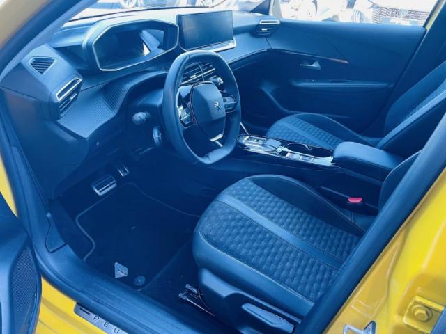 Peugeot E-208 image 9