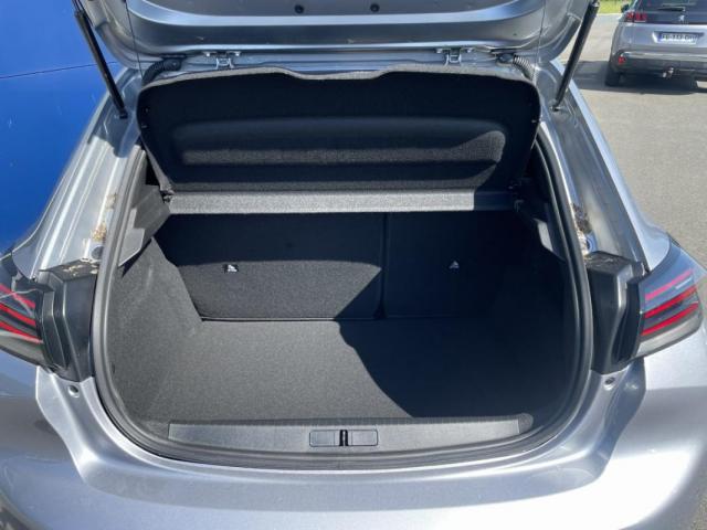 Peugeot 208 image 3