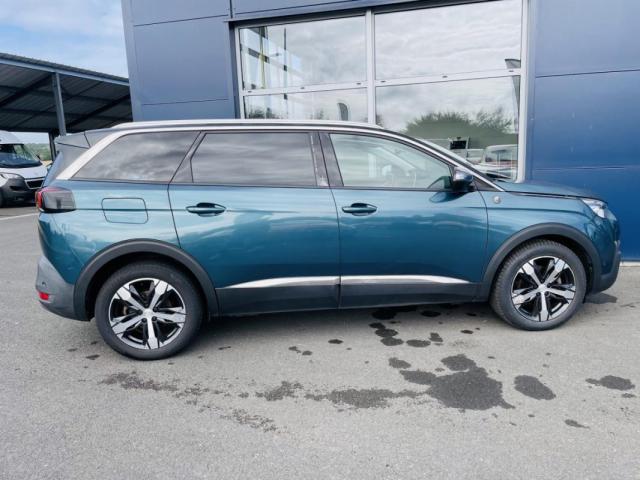 Peugeot 5008 image 2