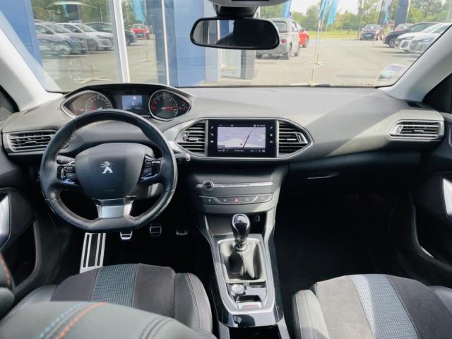 Peugeot 308 image 1