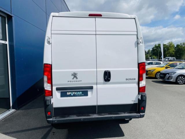 Peugeot Boxer image 2