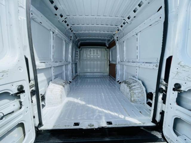 Peugeot Boxer image 9