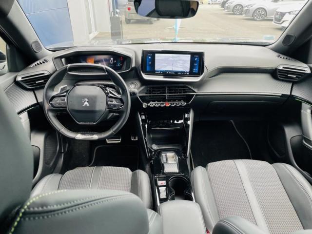 Peugeot 2008 image 8