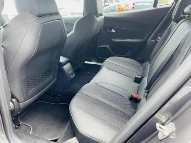 Peugeot 2008 image 9