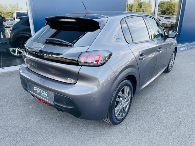 Peugeot 208 image 7