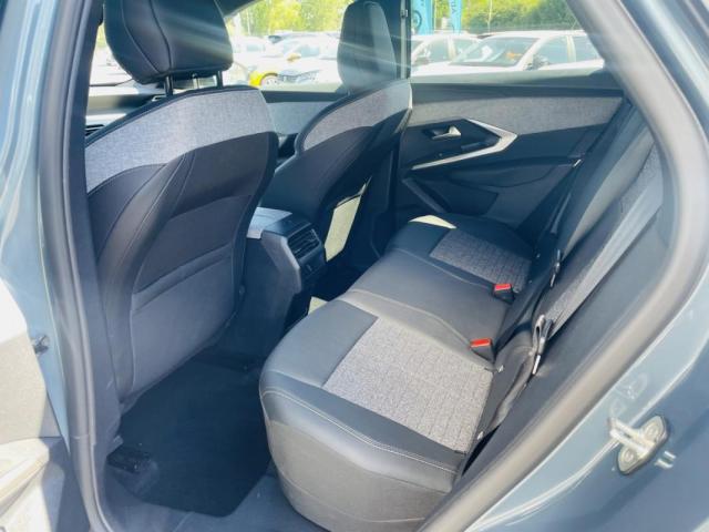Peugeot 3008 image 2