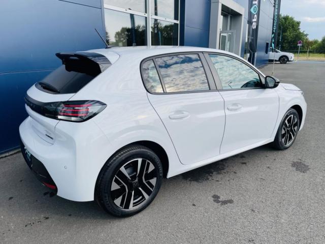 Peugeot 208 image 9