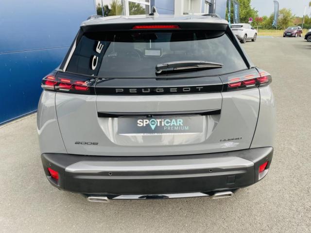 Peugeot 2008 image 1