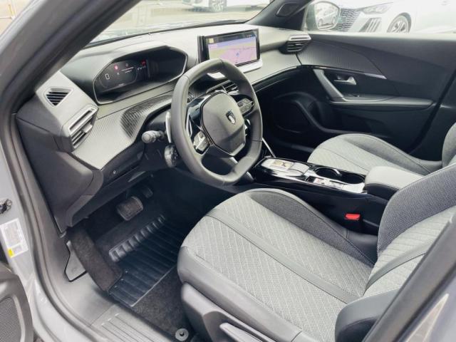 Peugeot 2008 image 6