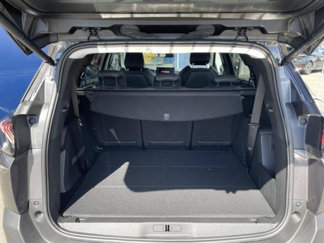 Peugeot 5008 image 2