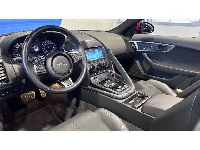 Jaguar F-Type image 8