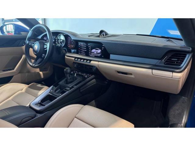 Porsche 911 image 6