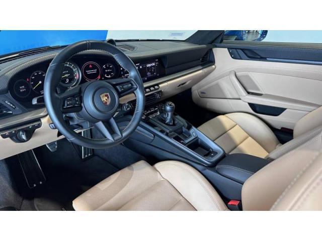 Porsche 911 image 7