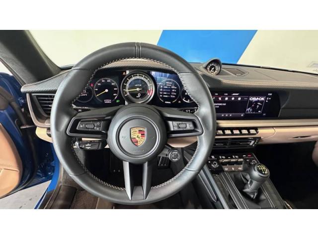 Porsche 911 image 5