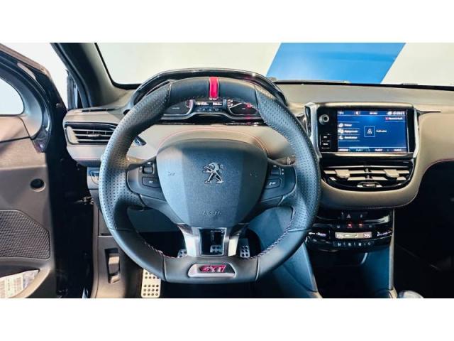 Peugeot 208 image 3