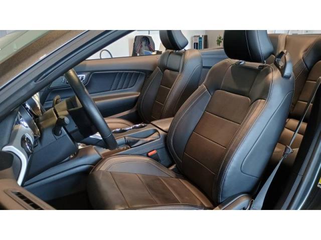 Ford Mustang image 3