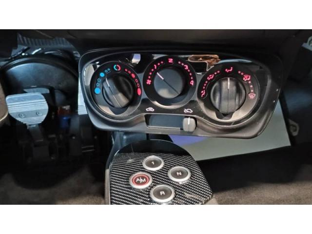 Alfa Romeo 4c image 2