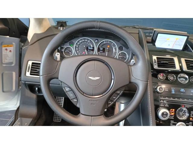 Aston Martin Dbs image 8