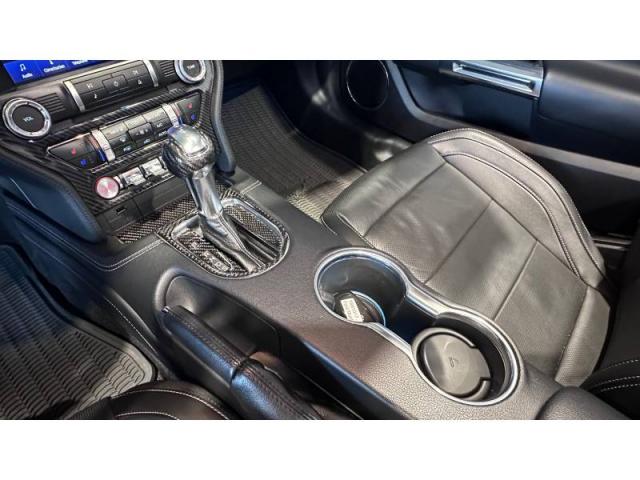 Ford Mustang image 6