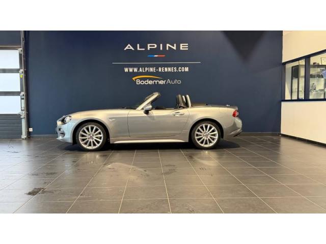 Fiat 124 Spider image 2