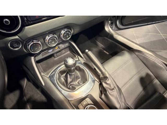 Fiat 124 Spider image 4