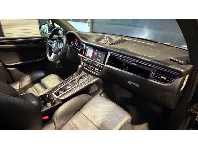 Porsche Macan image 9