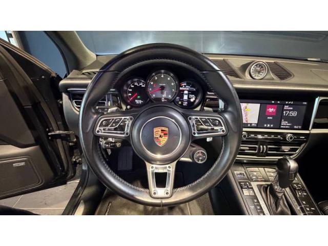 Porsche Macan image 8