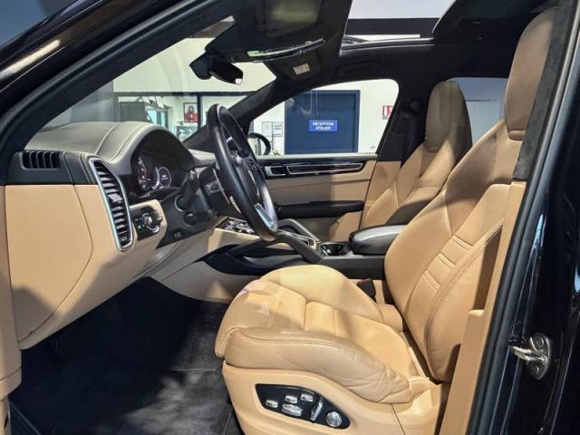 Porsche Cayenne image 1