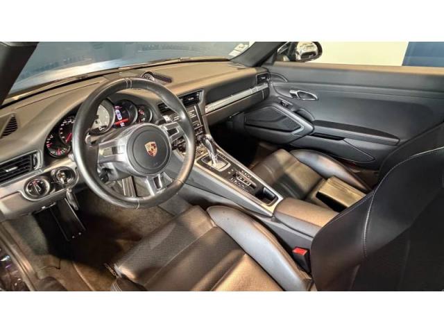 Porsche 911 image 7