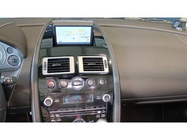 Aston Martin Dbs image 8