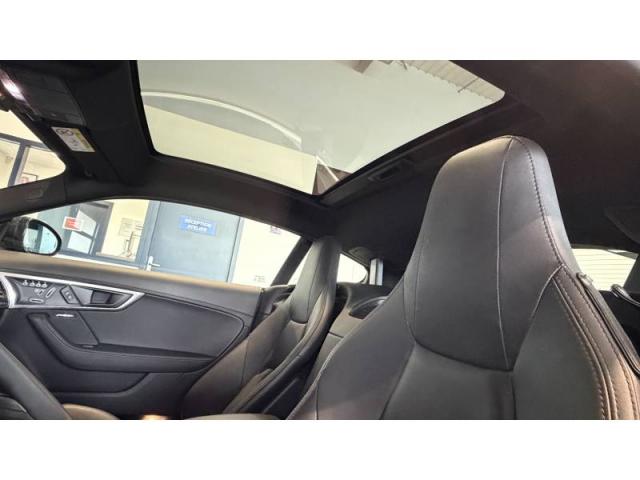 Jaguar F-Type image 3