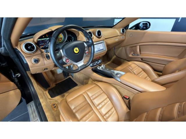 Ferrari California image 2