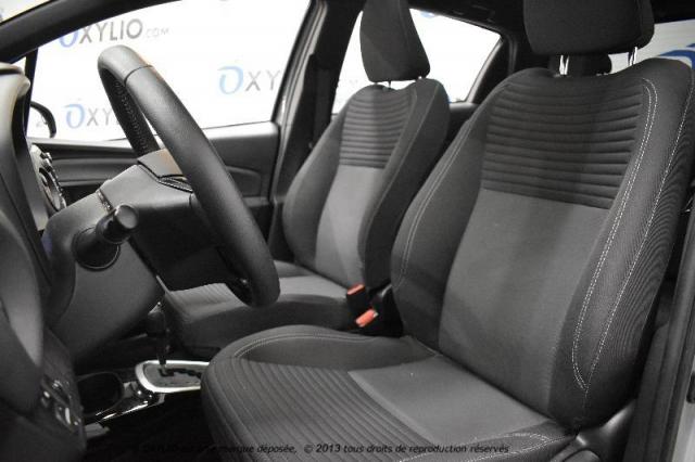 Toyota Yaris image 2