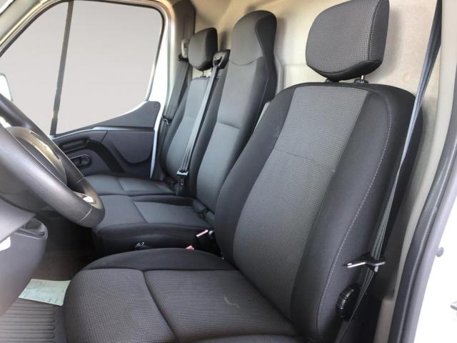 Renault Master image 1