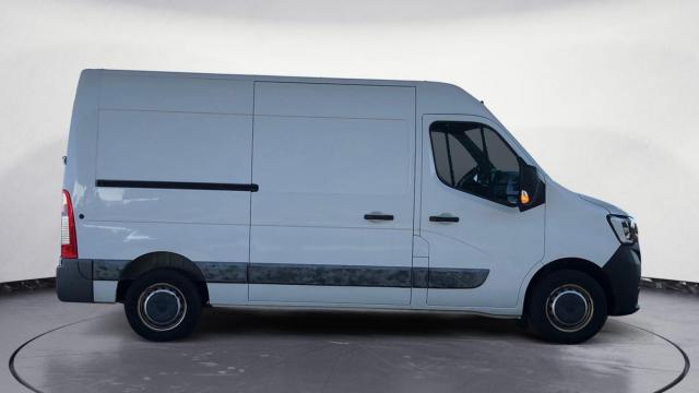 Renault Master image 3