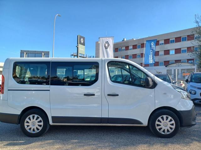 Renault Trafic image 3