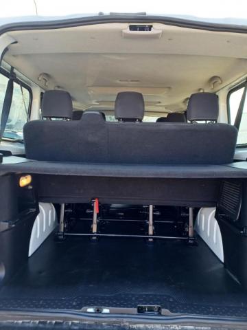 Renault Trafic image 8
