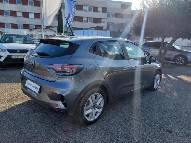 Renault Clio image 9