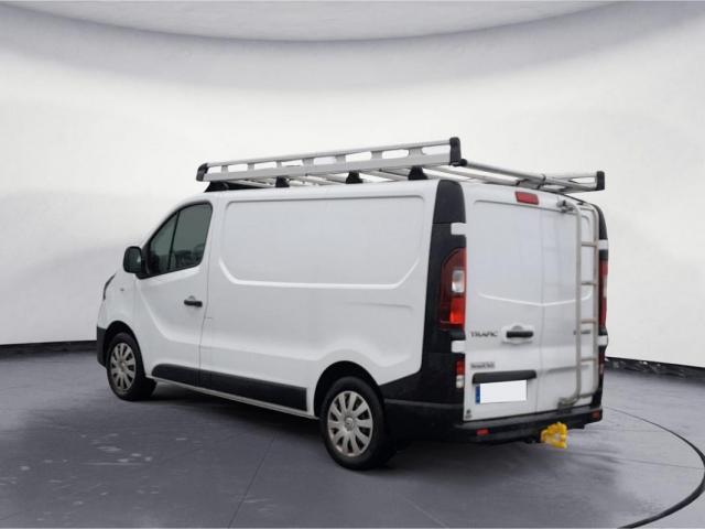 Renault Trafic image 2
