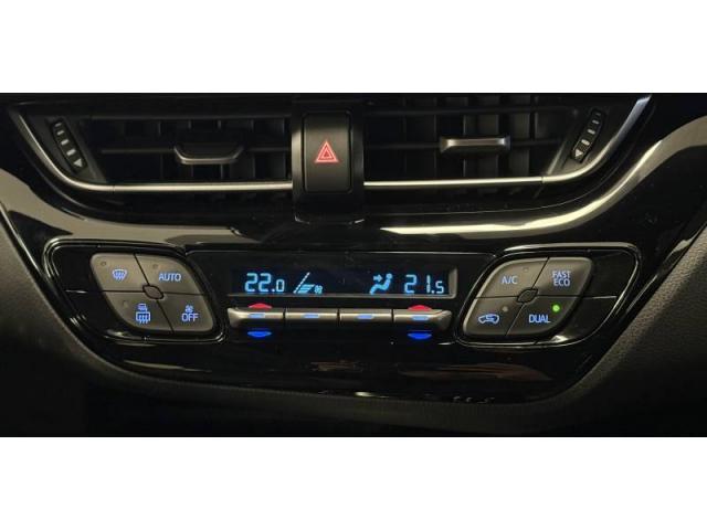 Toyota C-Hr image 6