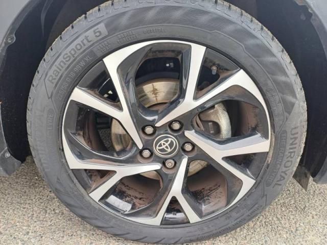 Toyota C-Hr image 7