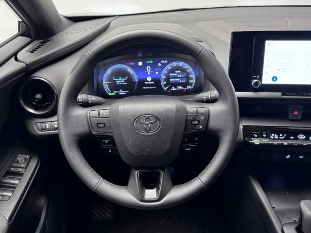 Toyota C-Hr image 1