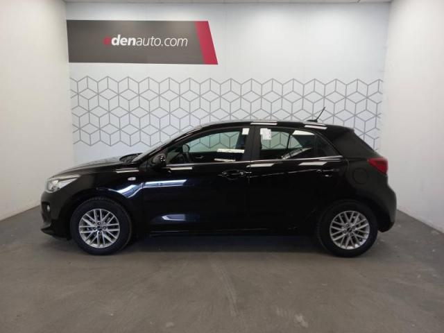 Kia Rio image 8