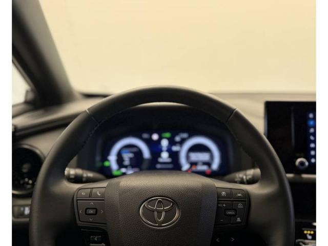 Toyota C-Hr image 8