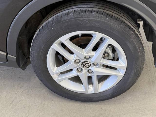 Toyota C-Hr image 7