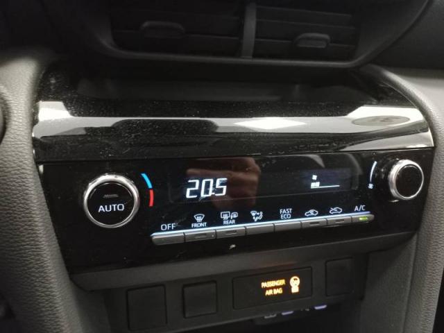 Toyota Yaris image 7