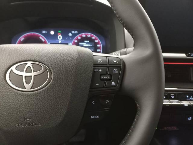 Toyota C-Hr image 6