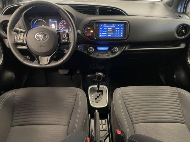 Toyota Yaris image 2