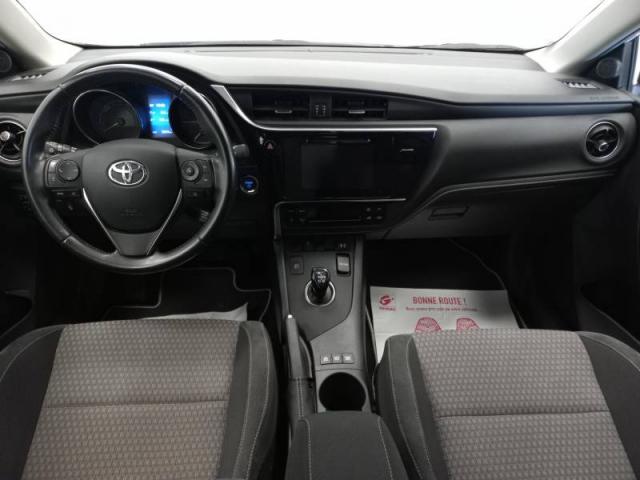 Toyota Auris image 7