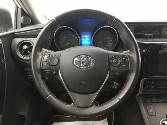 Toyota Auris image 4